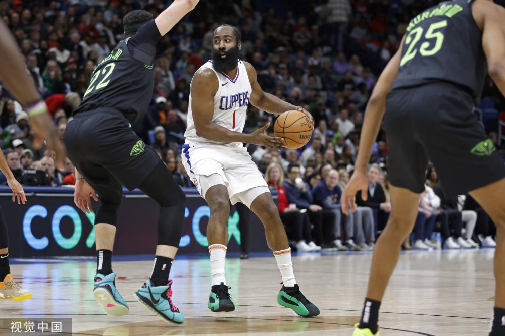 场的紧张氛 场的紧张氛