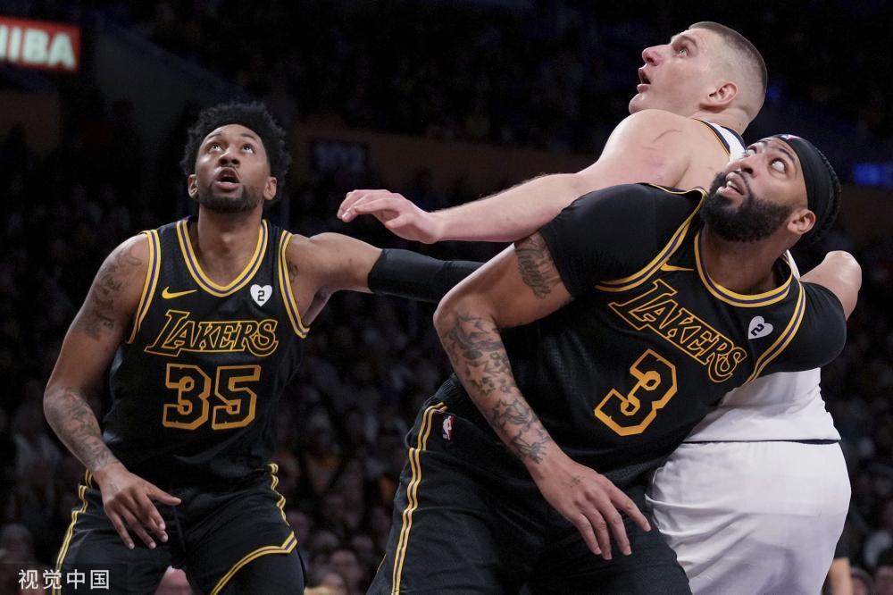 出了强大的 出了强大的